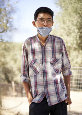 Refugee Camp Moria, Lesbos Lesvos Griechenland Anne Barth, Portrait Refugee mit Maske
