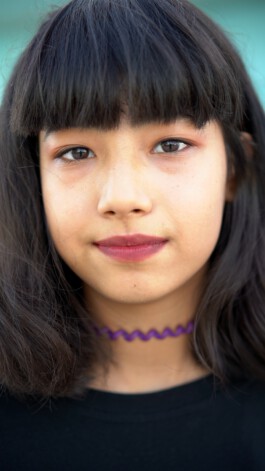  vsbl close up Portrait eines jungen geflüchteten Mädchens.
